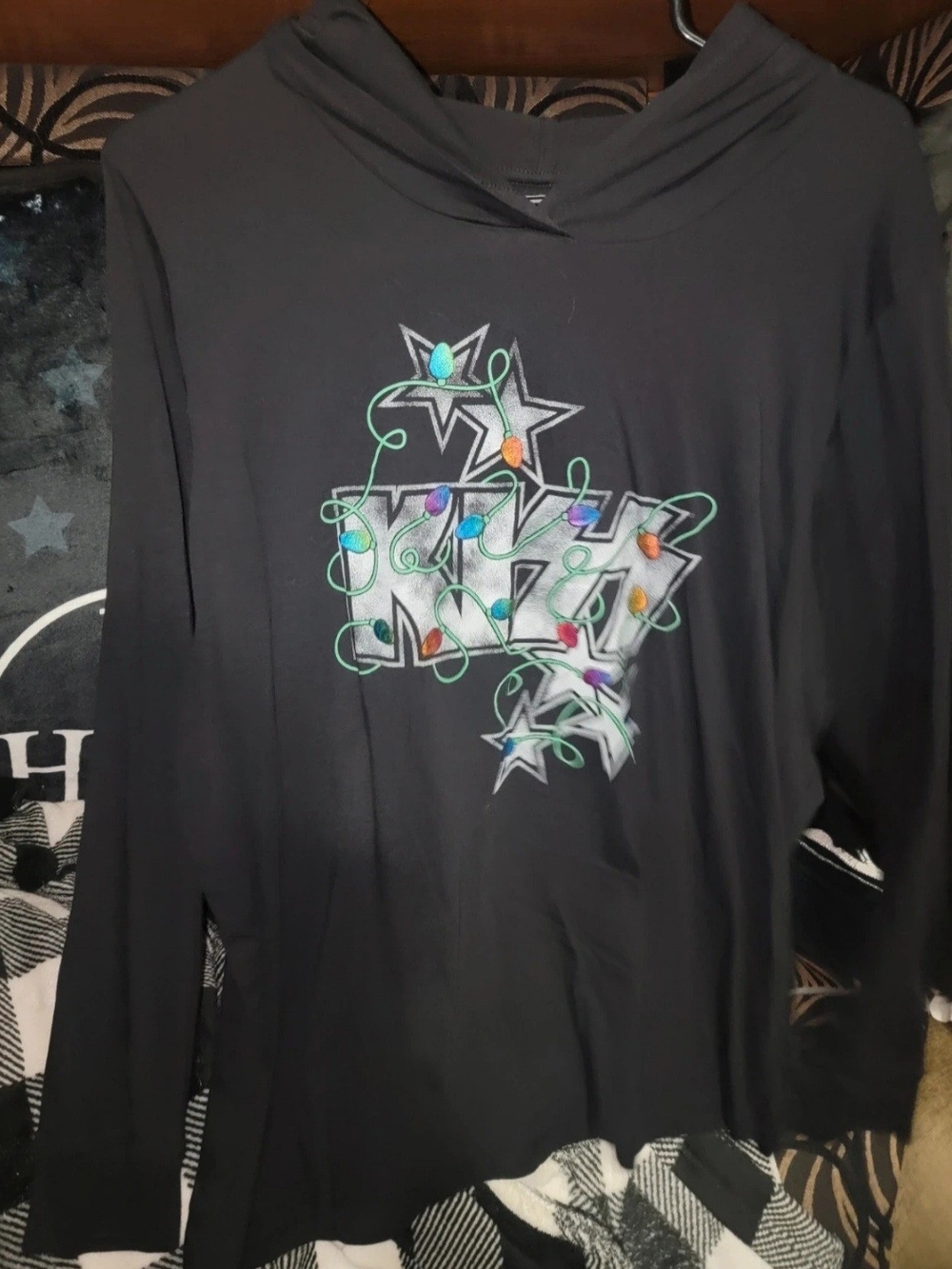 Kiss Black Hoodie with Colorful Light Bulb Star Graphic